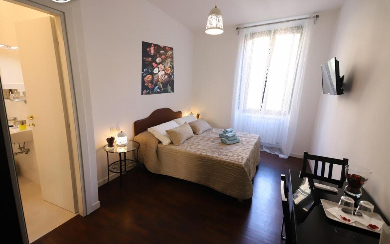 B&B La Luna Nel Pozzo Rome Bagian luar foto